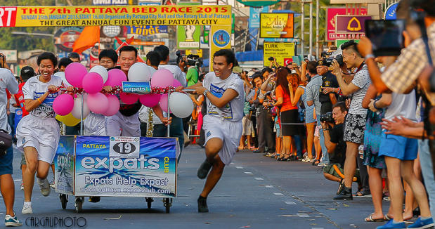 Pattaya Bed Race (Cargauphoto studio)